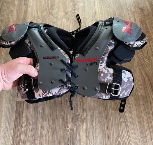 Medium Riddell Shoulder Pads