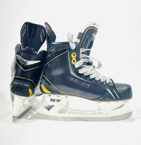New 8.5D Bauer Supreme TotalOne NXG Pro Stock Skates - Regular Width