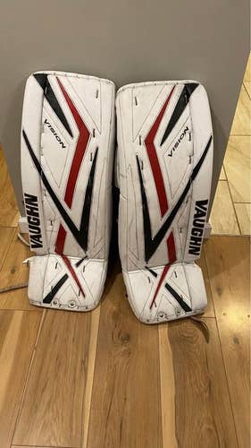 White Used Senior 32" Vaughn Vision 9400 Goalie Leg Pads