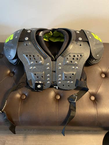 Used Small Schutt DS Flex Shoulder Pads