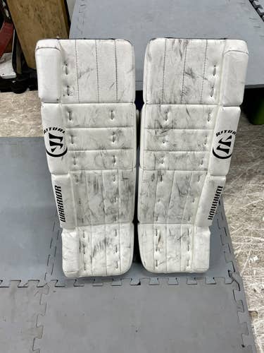 Warrior Ice Hockey Youth / Junior Goalie Ritual G3 Goalie Pads 26" +1