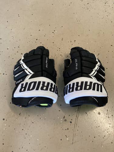 Black Senior Warrior 14" Pro Stock Alpha DX Pro Gloves