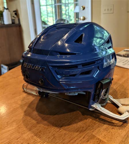Blue Used Medium Bauer Re-Akt 150 Helmet MAKE OFFER