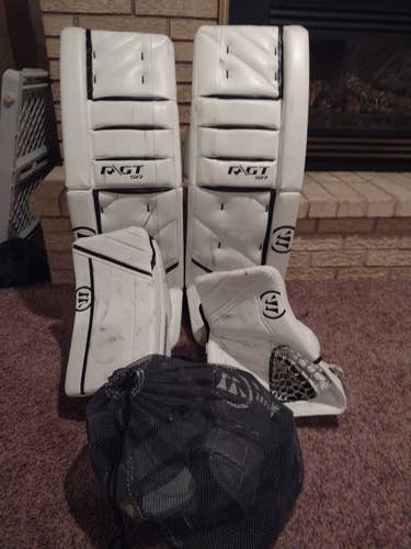 White Used Senior 34" Warrior Regular Ritual GT Goalie Full Set