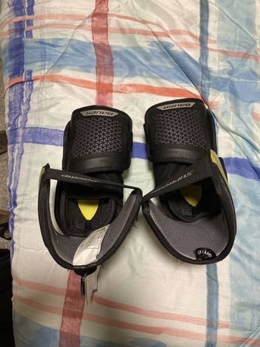 Bauer Ultra Sonic Elbow Pads