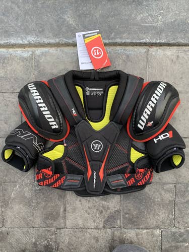 Used Junior L-XL Warrior Dynasty HD1 Shoulder Pads