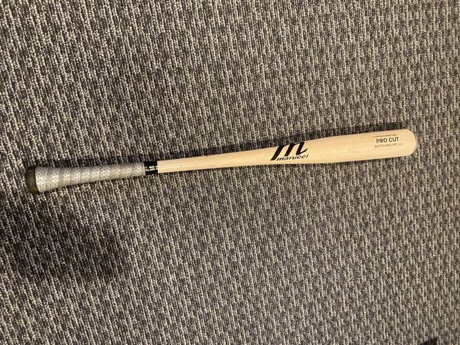 Marucci 33’ pro cut wood bat (30 oz / USED)