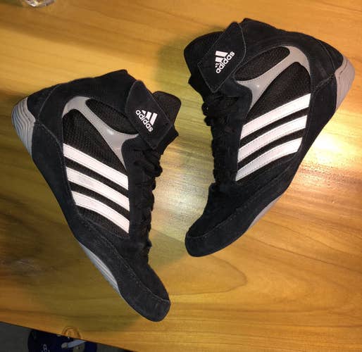 Used Adidas Wrestling Shoes (Men’s Size 9)
