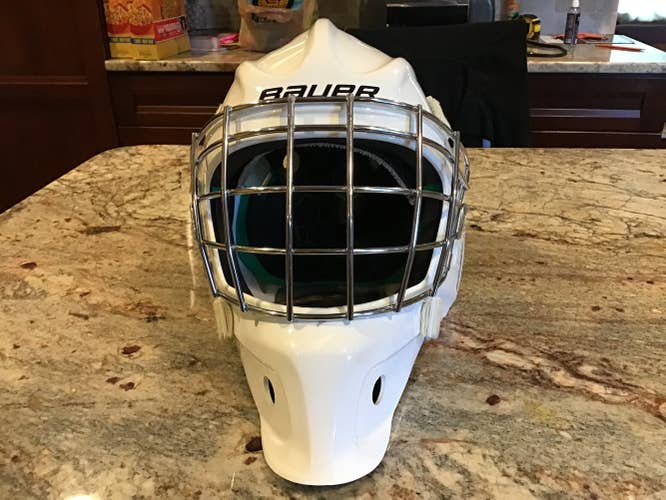 White Junior Used Bauer NME 4 Goalie Mask