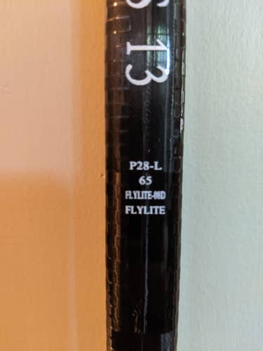 Bauer VAPOR Flylite Hockey Stick LEFTY P28 65 flex Intermediate D1 Pro Stock