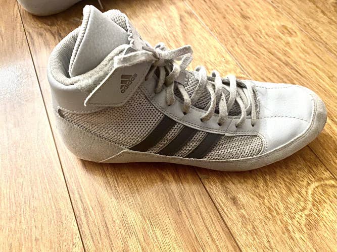 Adidas Men's HVC 2 Wrestling Shoes Size 8