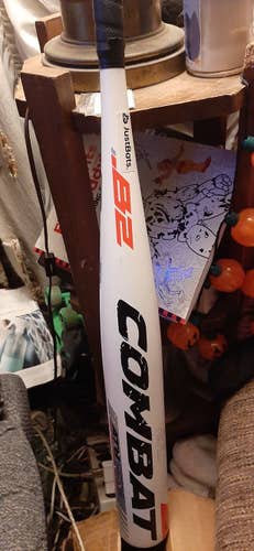 Used Kid Pitch (9YO-13YO) USSSA Certified 2019 Combat Composite B2 Da Bomb Bat (-5) 27 oz 32"