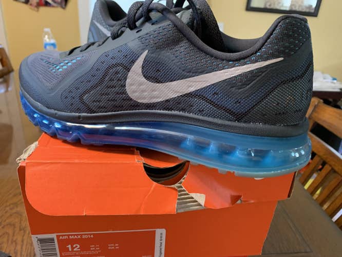 Adult New Men's Size 12 (Women's 13) Nike Shoes