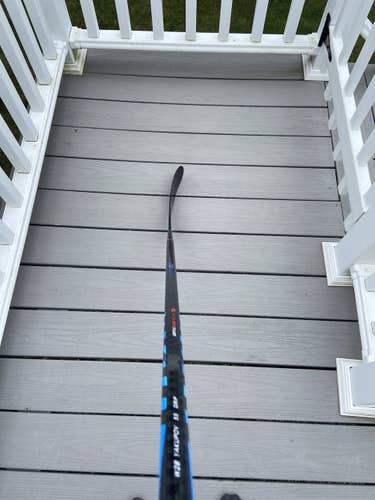 Intermediate Left Hand Toe Pattern Covert QRL Pro Hockey Stick