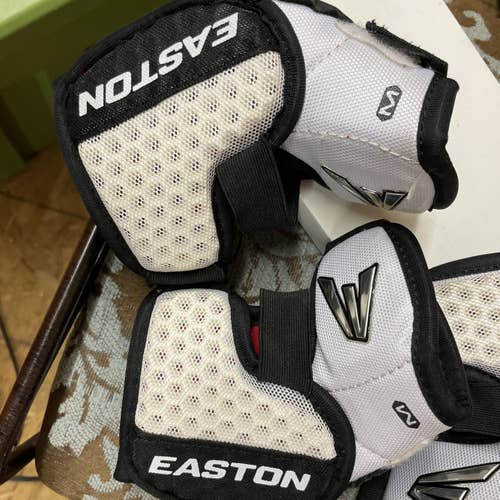 Used Medium Easton Synergy GX  Elbow Pads