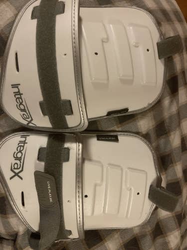 Epoch integra x bicep pads