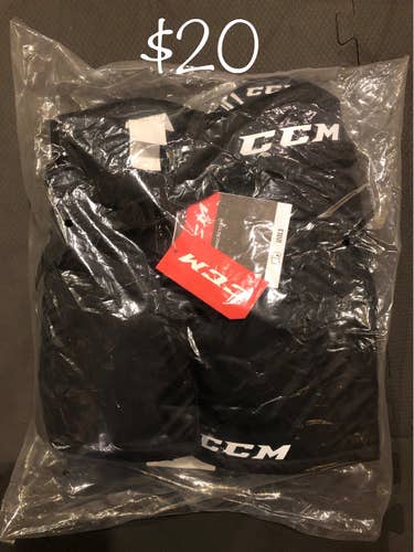 Black Junior Medium CCM Hockey Pants