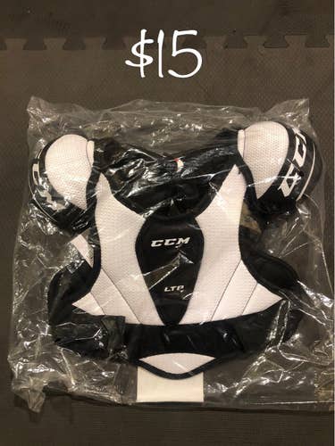 Junior Medium CCM LTP Shoulder Pads