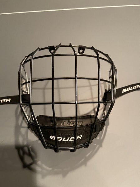 Used Small Bauer Full Cage Profile II Facemask
