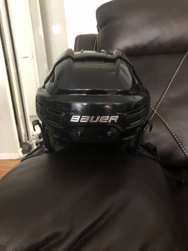 Black New Small Bauer Re-Akt 200 Helmet