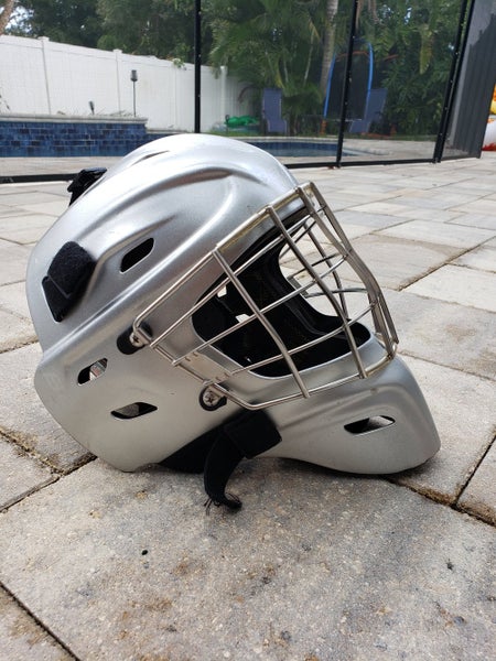 Metallic Silver Refurbished Senior Bauer Concept C2 Goalie Mask
