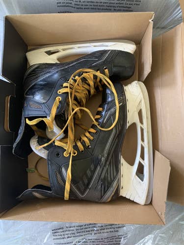 Supreme 160 Hockey Skates Used