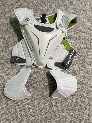 Used Medium Maverik M5 Shoulder Pads