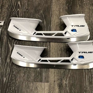 True Shift Hockey Skate Holders Brand New size 288 Holder with Step Steel