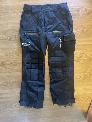 Arctica Coaches Pants
