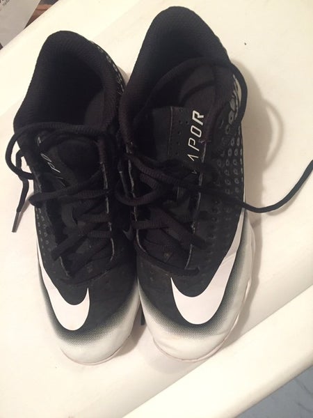 Nike Vapor Baseball Cleats Youth 5.5 Wide. Very Good Condition