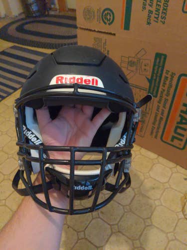 Adult large matte black Riddell SpeedFlex Helmet