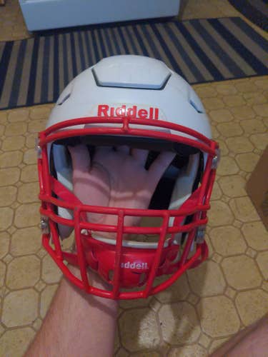 Adult large white Riddell SpeedFlex Helmet