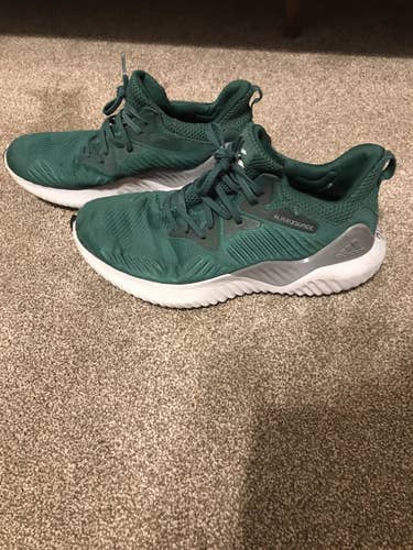 Adult Size 9.5 Adidas Alpha Bounce  Shoes
