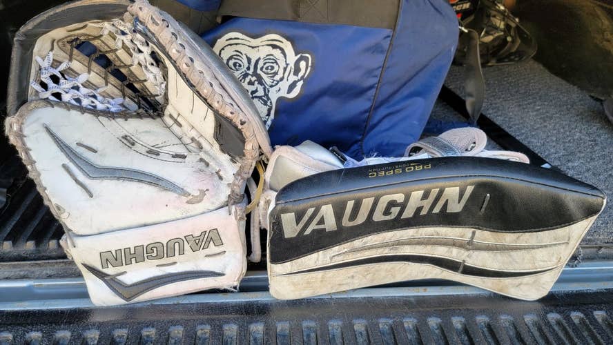 Senior Vaughn Regular Velocity V7 Pro Carbon