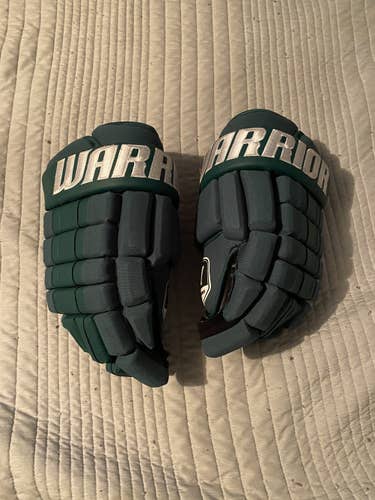 Warrior Hockey Gloves