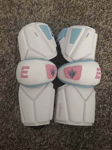 Chrome Epoch Integra Lacrosse Arm Guards