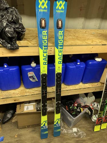 Used Volkl Racetiger SL 165 Skis