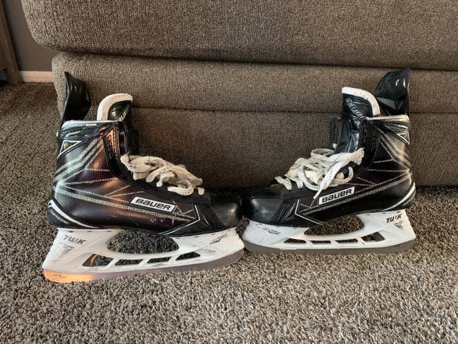 Senior Bauer Regular Width  Size 11 Supreme 1S Hockey Skates