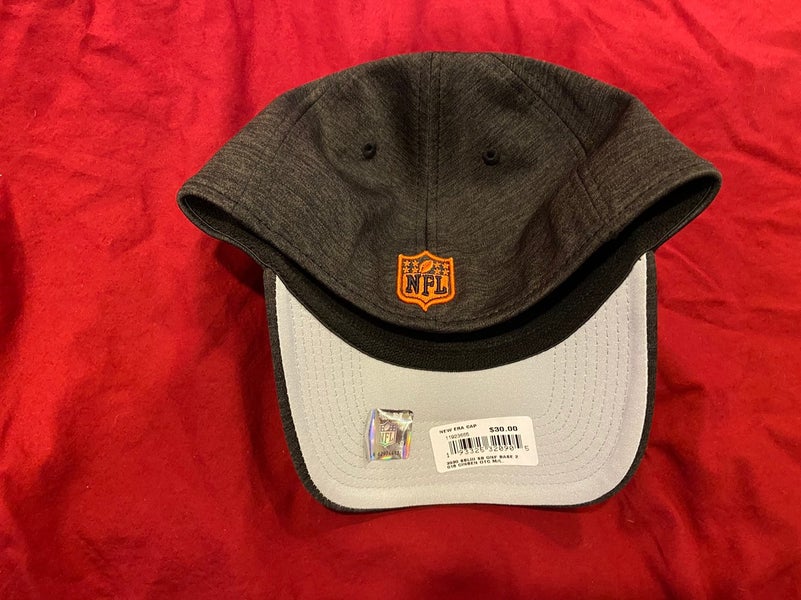 Men's New Era Black Cincinnati Bengals 39THIRTY Flex Hat Size: Medium/Large