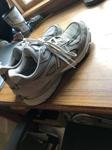 New Balance 990 (size 10)