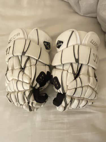 White Used Player's Warrior 13" Macdaddy Lacrosse Gloves