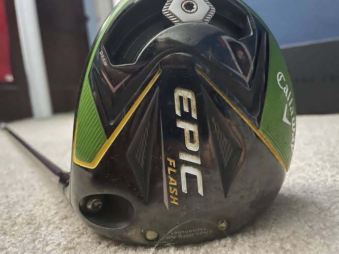Men's Right Handed Regular Flex 10.5 Loft Epic Flash Driver