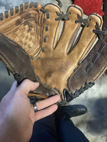 Brown Kid Pitch (9YO-13YO) Infield 11.5" Renegade Baseball Glove
