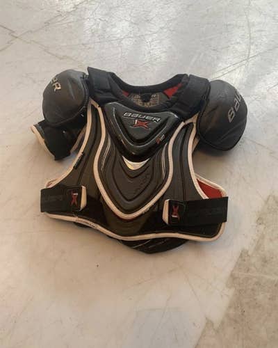 Used Small Bauer Vapor 1X Shoulder Pads