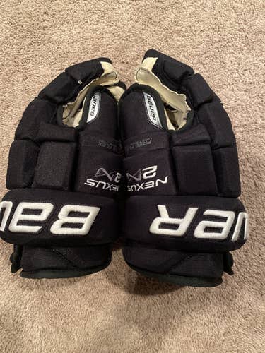Black Senior Bauer 14" Nexus 2N Gloves