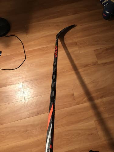2 New Left Hand Vapor FlyLite Hockey Stick, P28, 77 Flex, No Grip