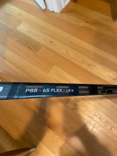 Lightly Used Bauer Supreme 2S Pro 65 Flex Hockey Stick