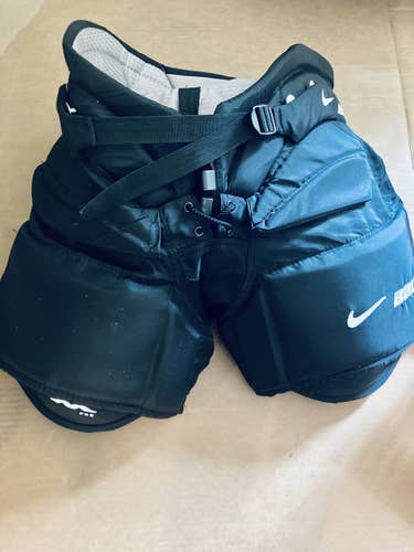 Black Intermediate Used Medium Bauer Hockey Goalie Pants