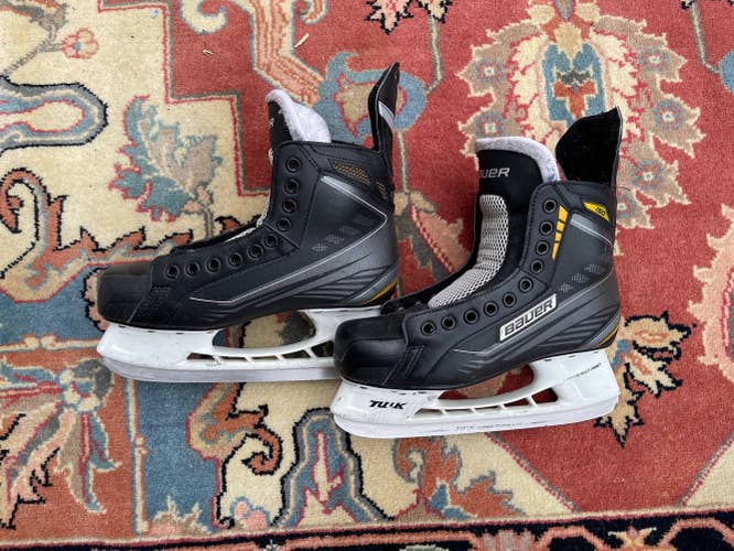 Used Bauer Regular Width Size 7.5 Supreme 150 Hockey Skates