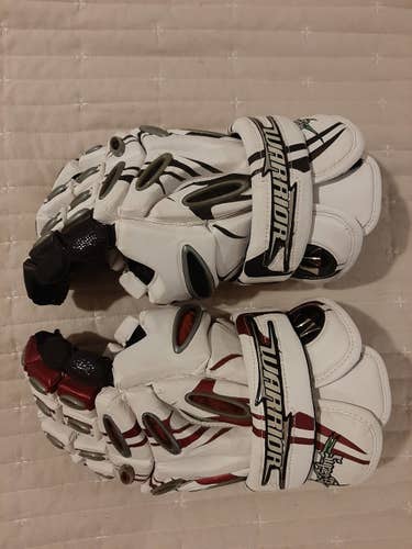 Lightly Used Warrior Superfly Gloves 13"